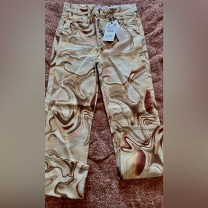 Zara Jean: Mid Rise Straight